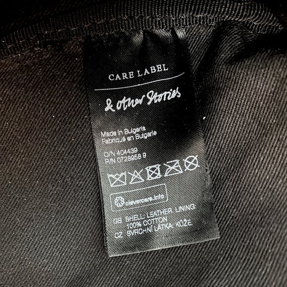 & Other Stories - Leather Fanny Pack - Picture 5 of 5